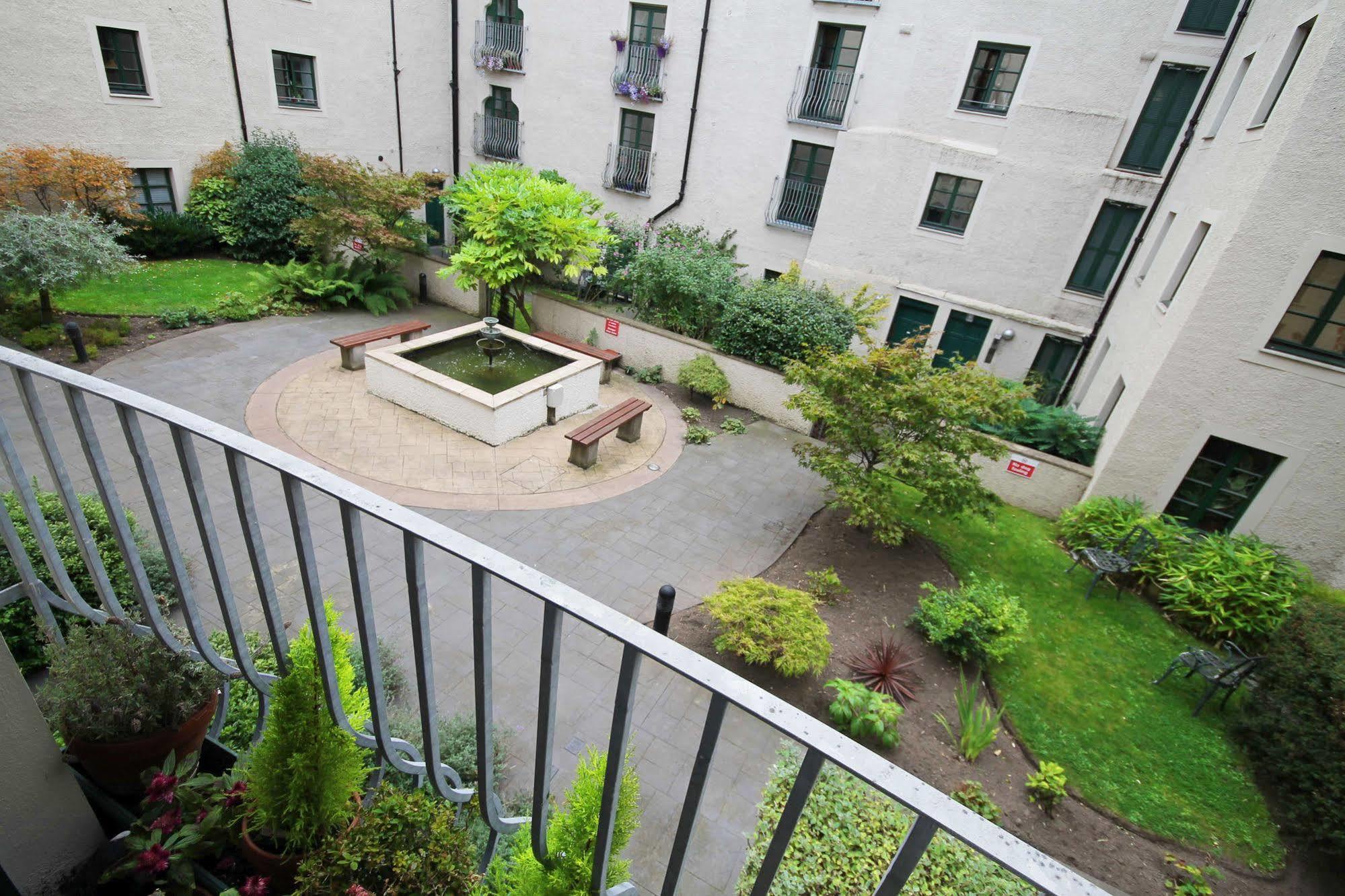 Edinburgh City Center Coady Apartment Sleeps 5 Free Car Park Space Luaran gambar
